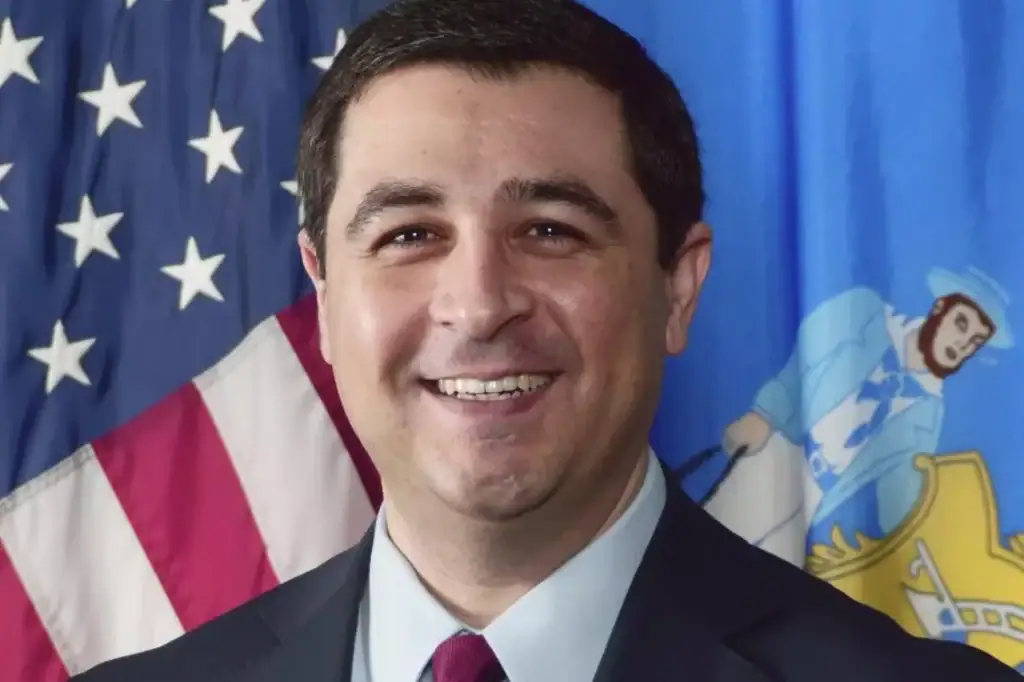 Six Months After Declaring, Kaul Finally Hiring Key Campaign Staff