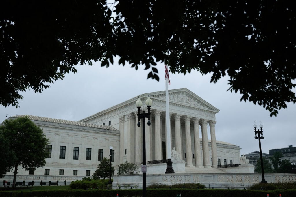 U.S. Supreme Court Upholds Birthright Citizenship for Children of Illegals, Temporary Visitors