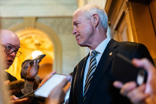 Senate Investigators Obtain Copy of Anthony Fauci’s COVID-Era iPhone